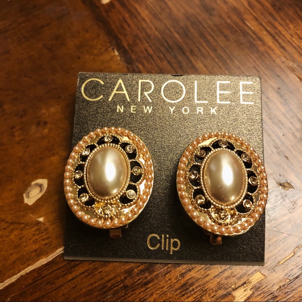 BNWT Carolee earring clips
